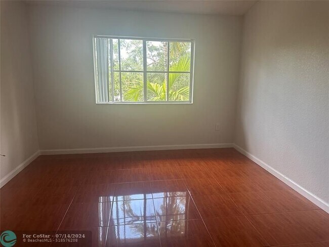 Foto del edificio - 8326 SW 29th St
