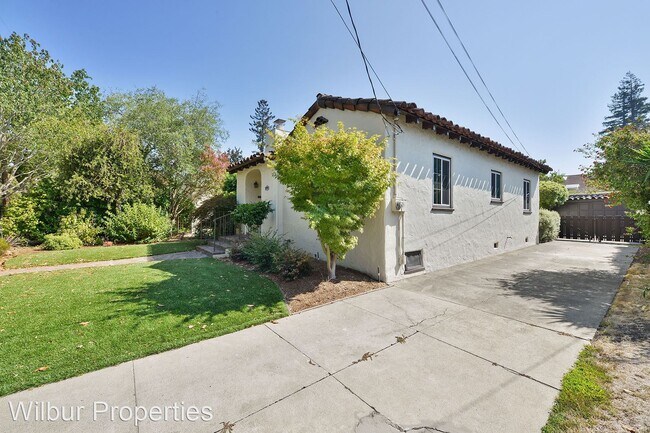 Foto del edificio - 3 br, 1.5 bath House - 1020 Guinda Street