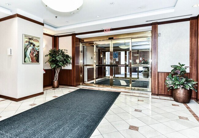 Foto del edificio - Beautiful And Modern 1 Bed, 1 Bath Condo In Prime Location With High Walk Score In Alta Vista