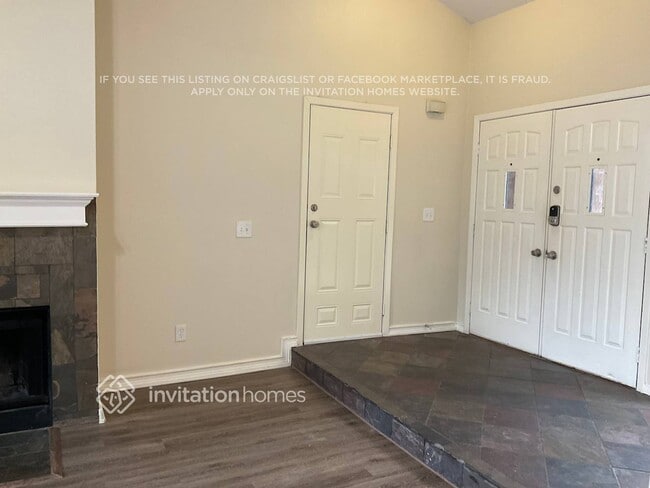 Foto del edificio - 3214 Cliffview Dr