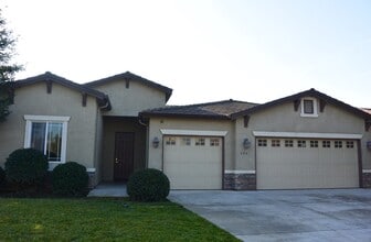 Building Photo - 3841 E Vassar Ct