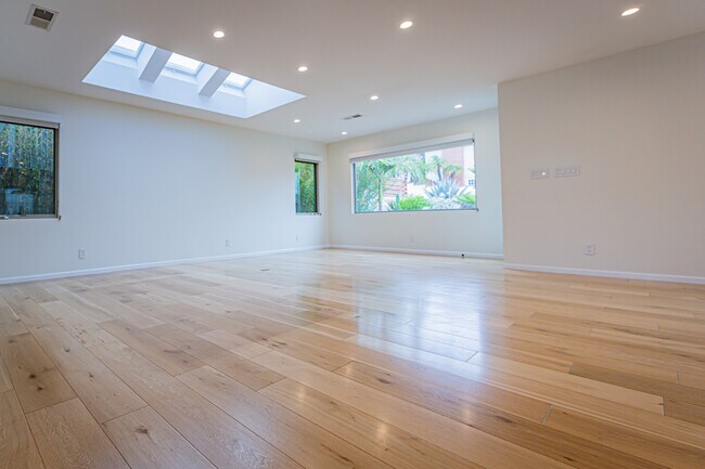 Foto del edificio - 408 Sunridge St