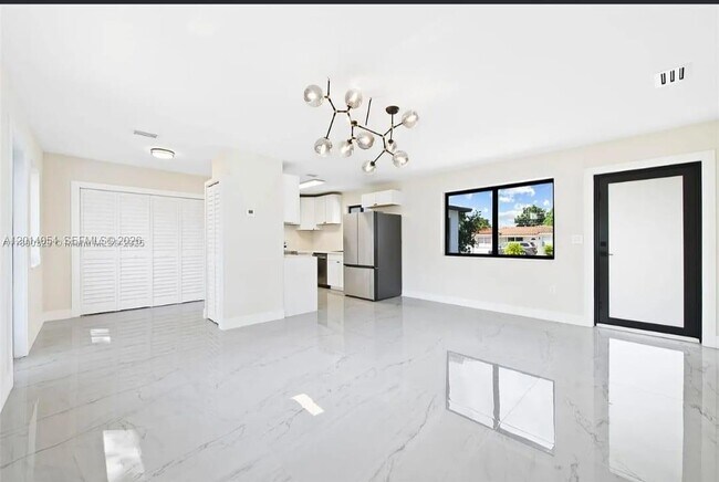 Foto del edificio - 721 SW 5th Ct