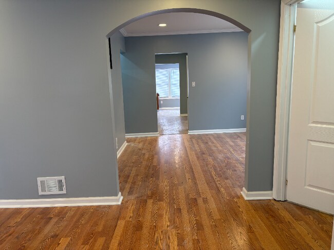 Building Photo - 15886 Northlawn St