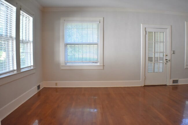 Building Photo - 2522 Blossom St
