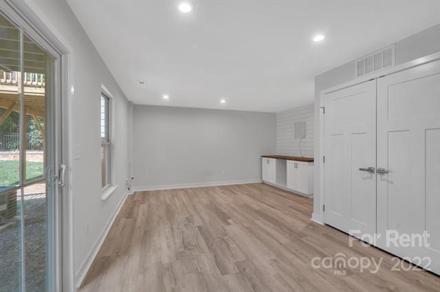 Foto del edificio - 1637 Bark Branch Ln