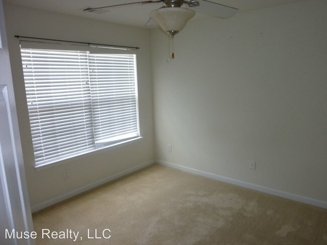 Building Photo - 1228 Liberty Bell Ct