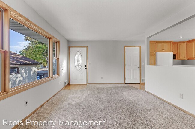 Foto del edificio - 2 br, 2 bath House - 718 2nd Avenue NW