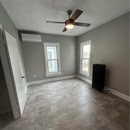 Foto del edificio - 307 Loucks Ave