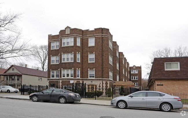 Building Photo - 7849-7853 S Coles Ave