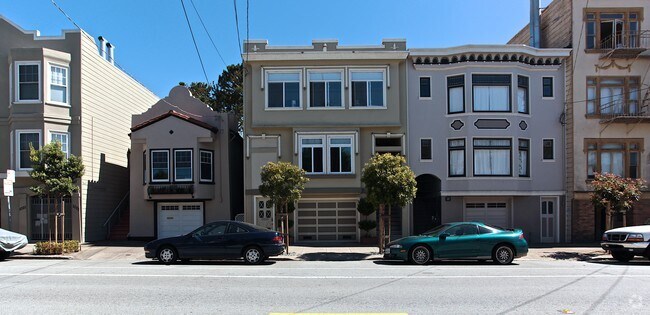 Building Photo - 1033 Cabrillo St