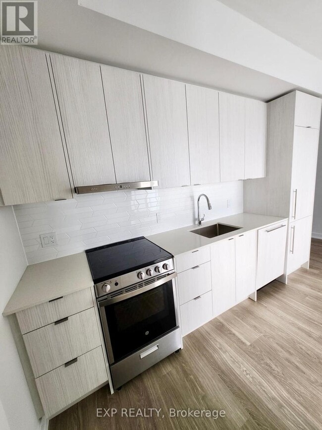 Building Photo - 4130 Parkside Village Dr