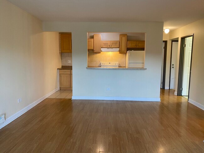 Foto del edificio - 1808 Green Ln S