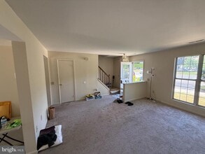 Building Photo - 4674 Grosbeak Pl