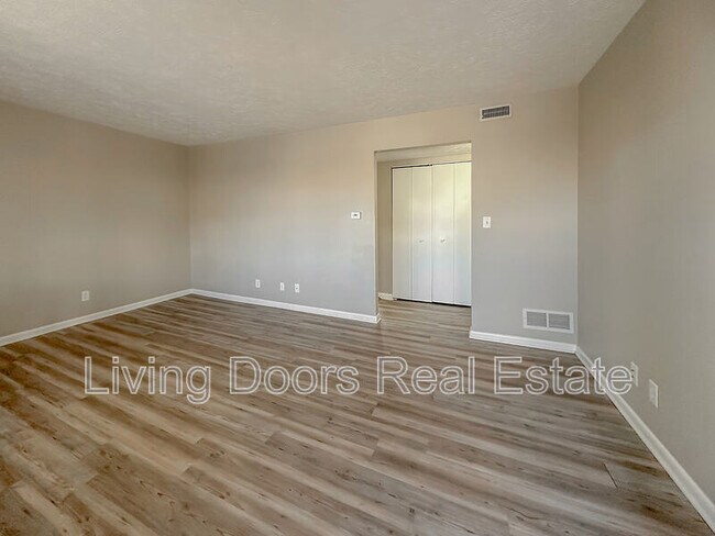 Foto del edificio - 4717 Gladstone St