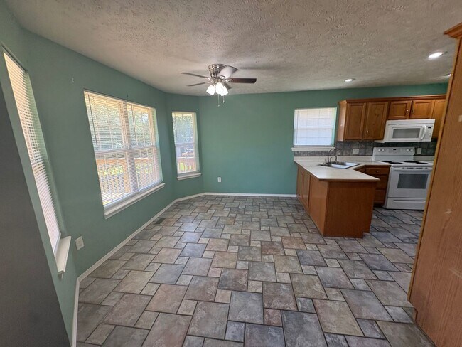 Foto del edificio - 5118 N Graybrooke Dr
