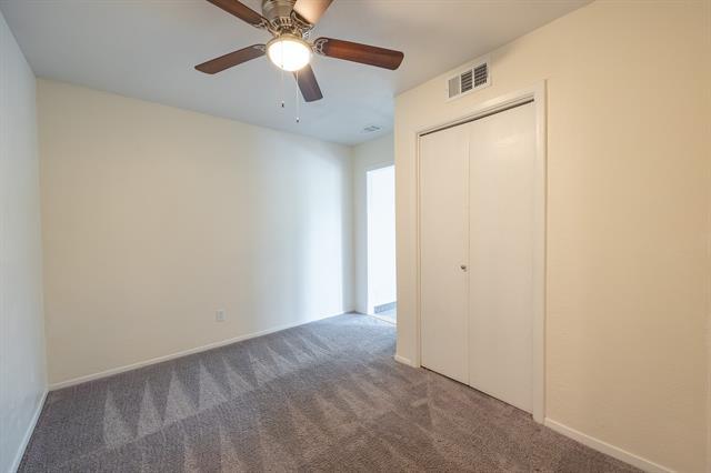Foto del edificio - 1027 Turtle Lake Blvd