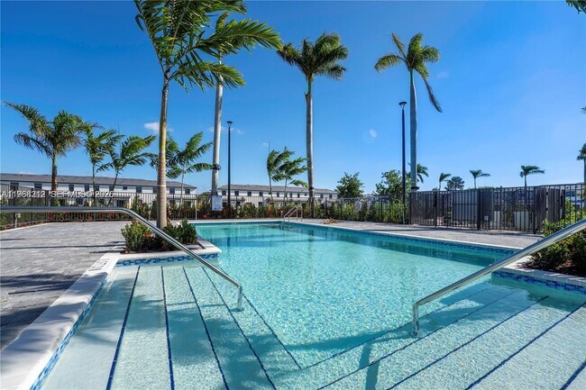 Foto del edificio - 4941 Peacock Wy