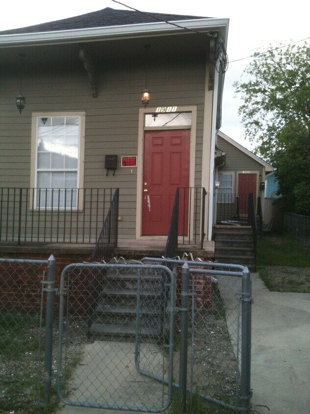 apartamento trasero - 1909 Foucher St