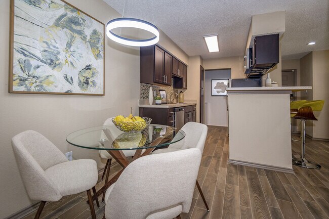 Foto del edificio - Park West Apartments