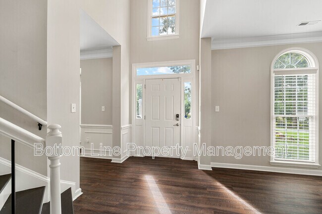 Foto del edificio - 1500 Candlewyck Ct