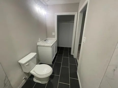 Foto del edificio - 4216 42nd St