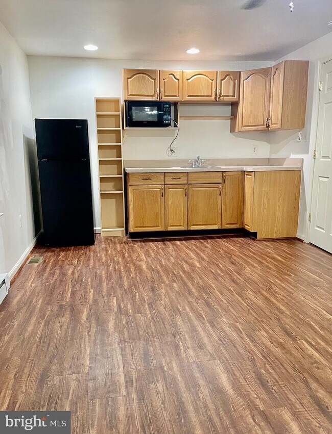Foto del edificio - 3992 Gumwood Ct