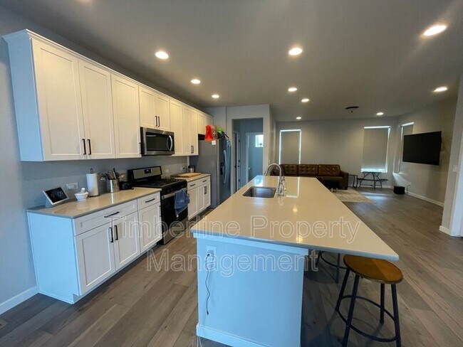 Foto del edificio - 7359 Hunter Jumper Dr