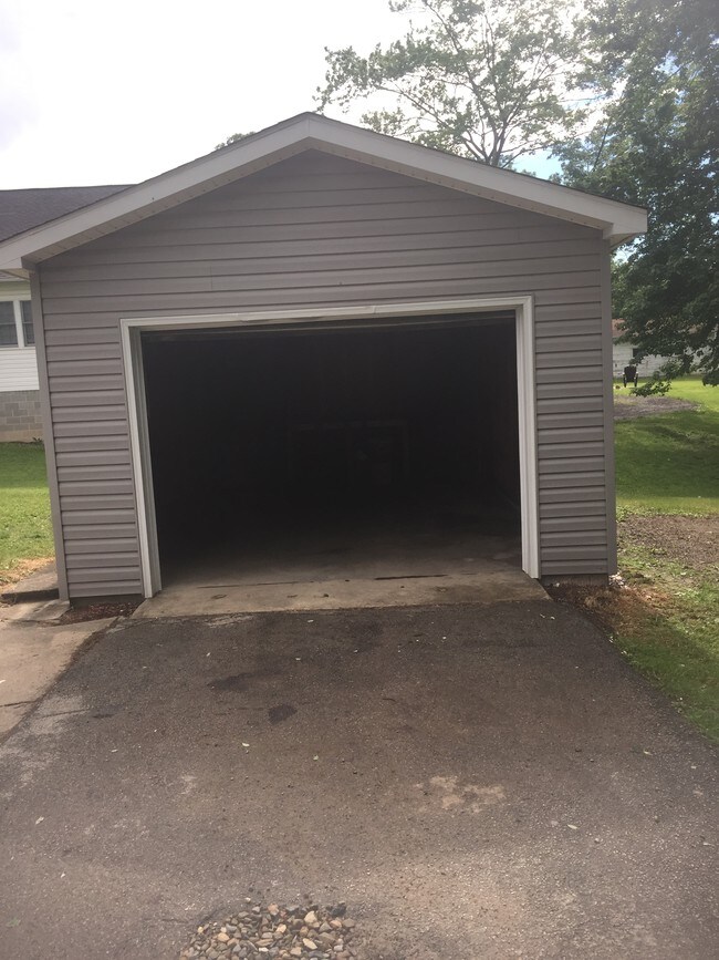 Garage - 46760 Y and O Rd