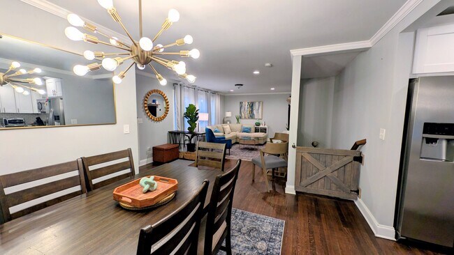 Foto del edificio - 831 Parkway Dr