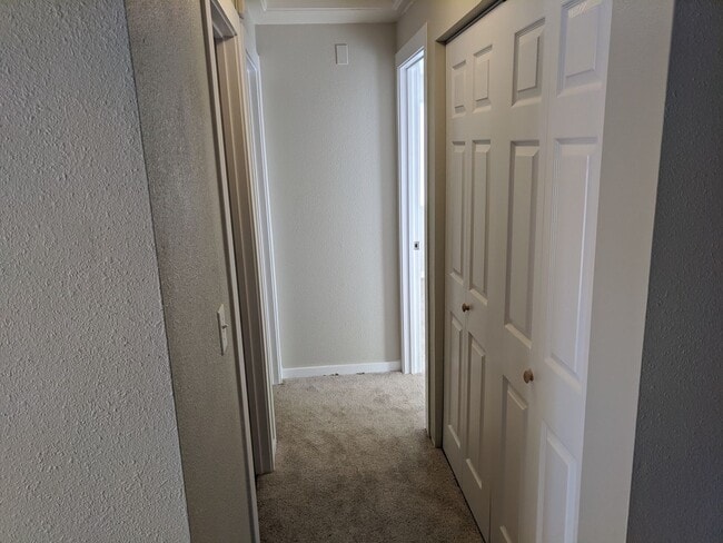 Building Photo - OR2440