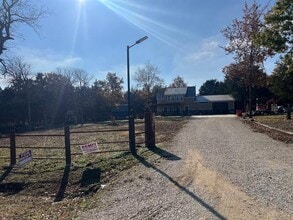 Building Photo - 272 County Rd 4921