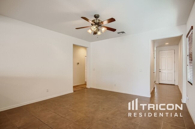 Building Photo - 41220 W Colby Dr