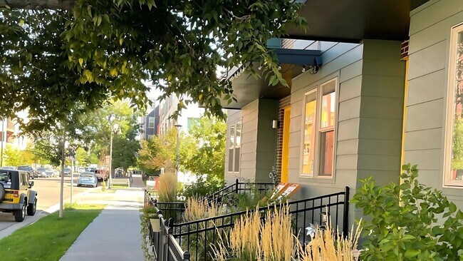 Building Photo - Charming 3BR House in Denver