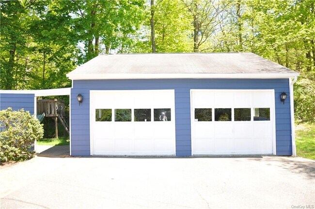 Building Photo - 189 Federal Hill Rd