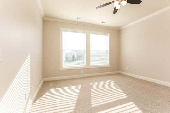 Building Photo - 121 Shiloh Ridge