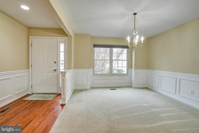 Building Photo - 115 Gleneagles Dr