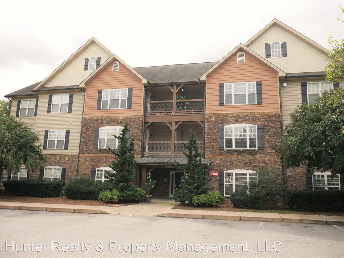 Foto principal - 4742 Tatton Park Cir