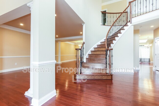 Foto del edificio - 17 Greylynne Dr