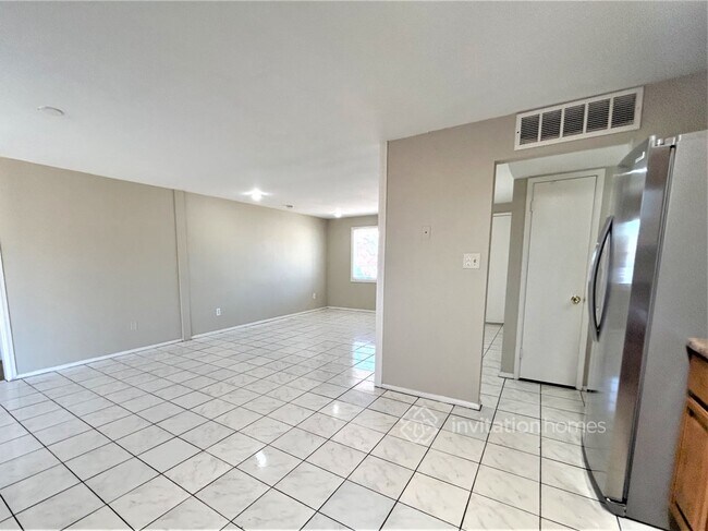 Building Photo - 6339 W Berkeley Rd