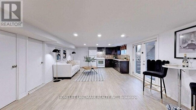 Photo du bâtiment - 8 Clydebank Blvd