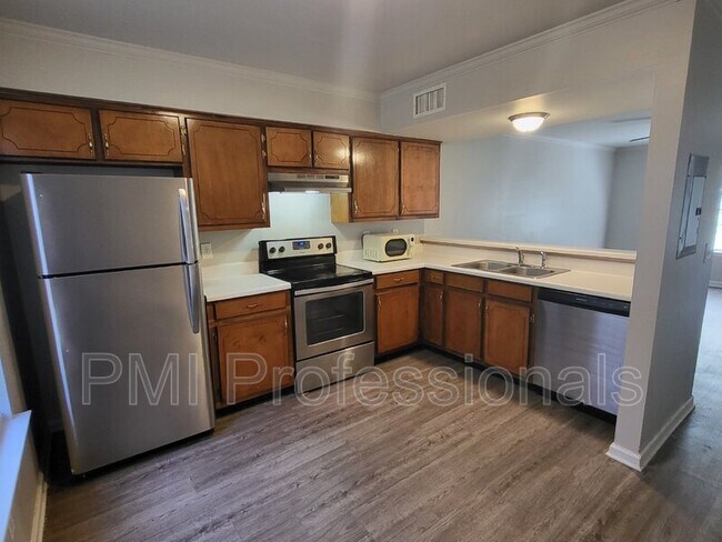 Foto del edificio - 732 East St