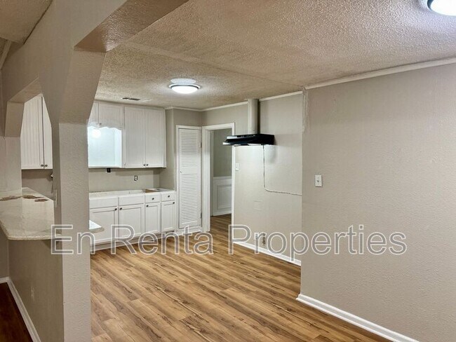 Foto del edificio - 2906 Birch Park Dr