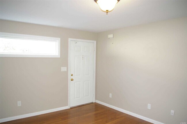 Building Photo - 9 Arleigh Rd