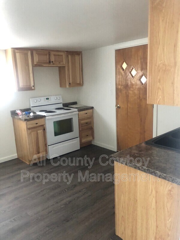 Foto del edificio - 2362 Snowy Range Rd