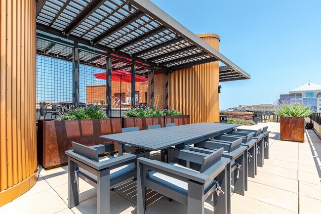 Foto del edificio - The Beacon Clarendon