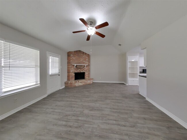 Building Photo - 5519 Bridgegate Dr