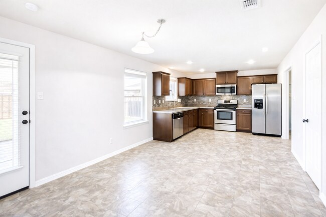 Foto del edificio - 2507 Alamocitos Creek Dr