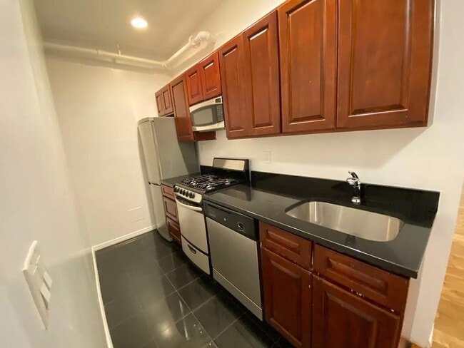 Building Photo - 416 Lafayette St