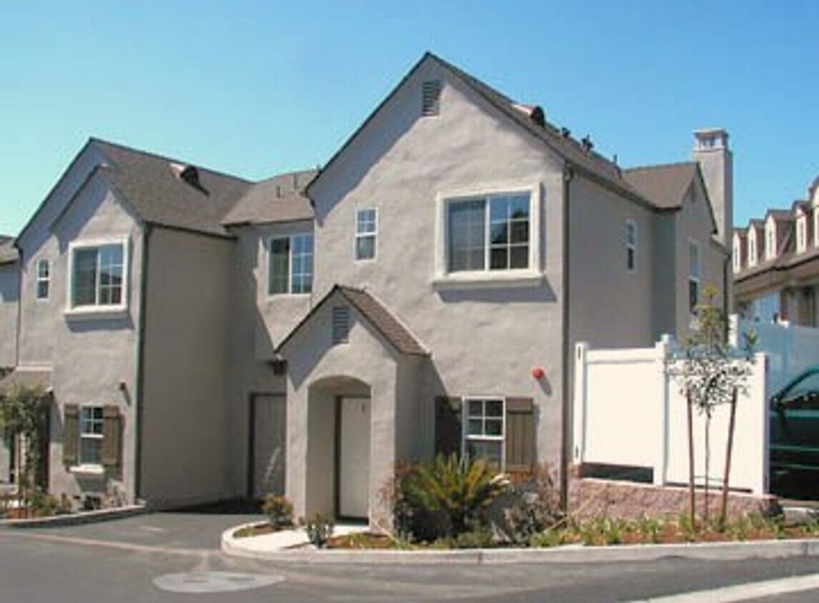 Foto principal - Convenient Classic Condo